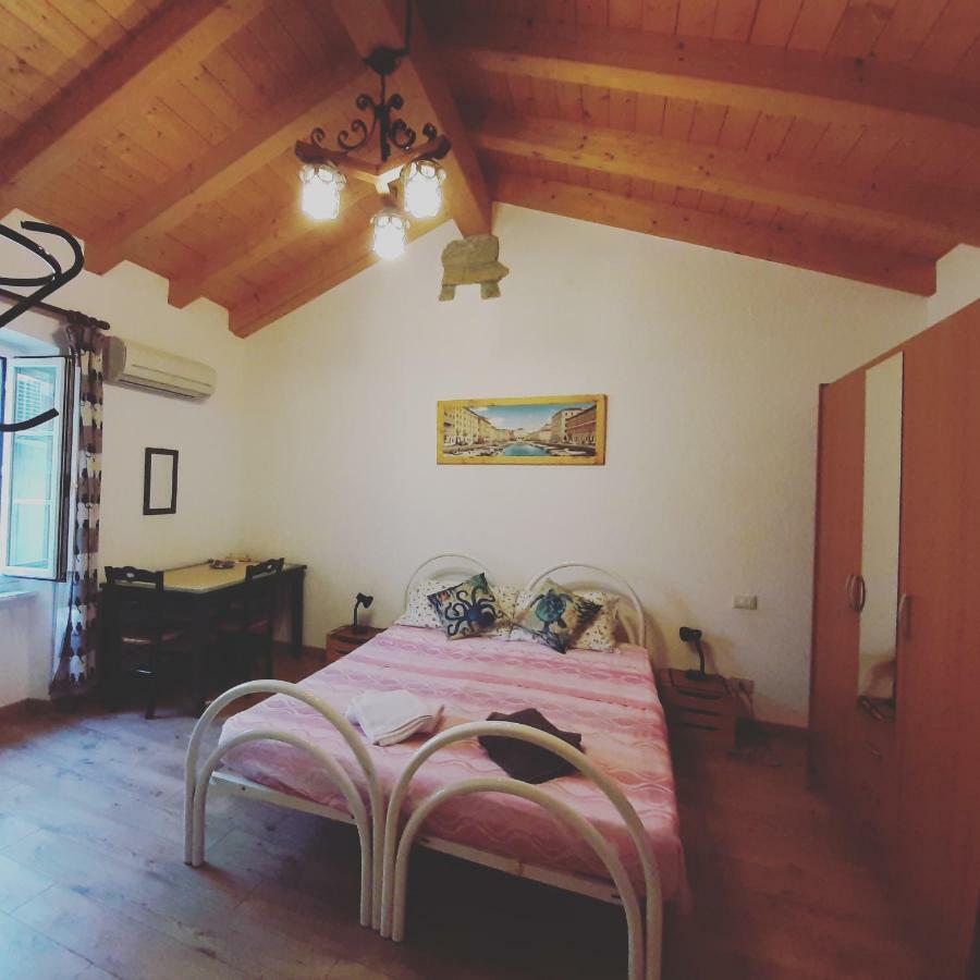 B&B Al Ferdinandeo Trieste Bagian luar foto